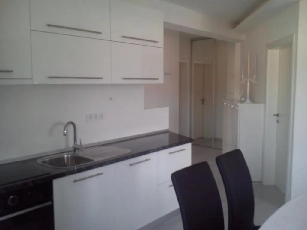 Apartment Supetarska Draga - Donja 15983A 크로아티아